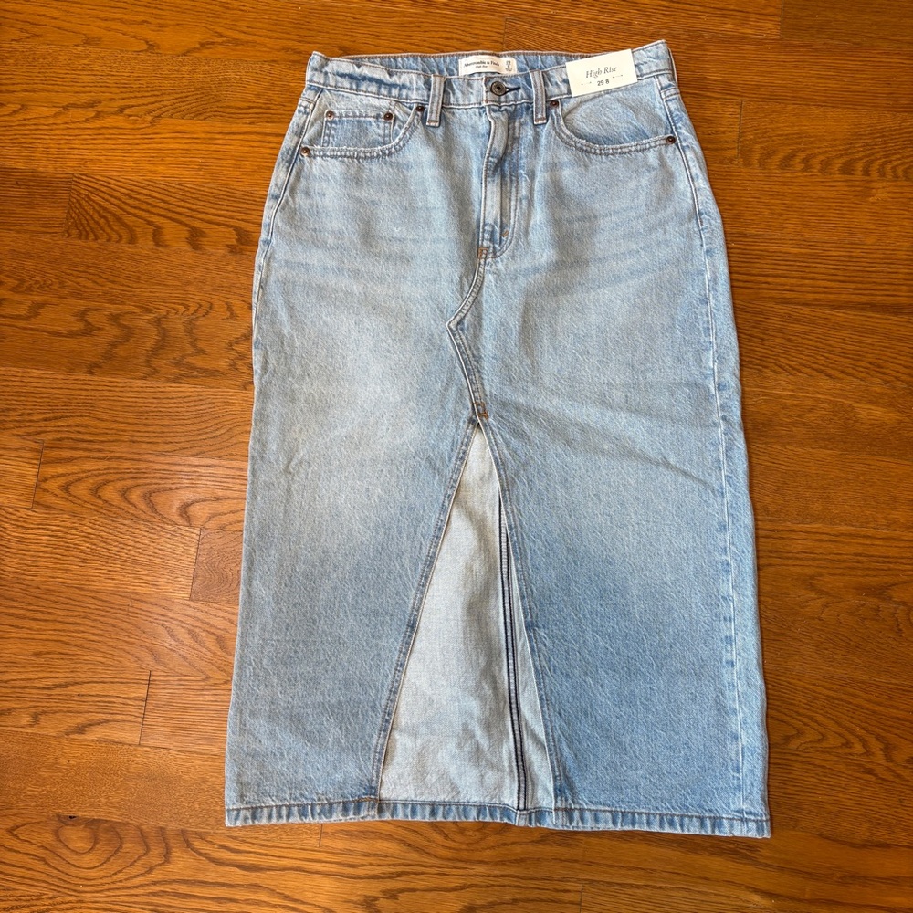 NWT Abercrombie & Fitch Light Blue Denim Midi Skirt
